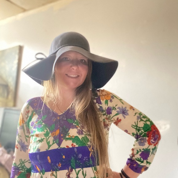 Meet your Posher, Amanda - Picture 10 of 16